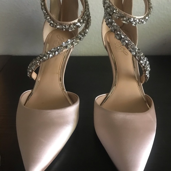 Heels - Picture 2 of 4